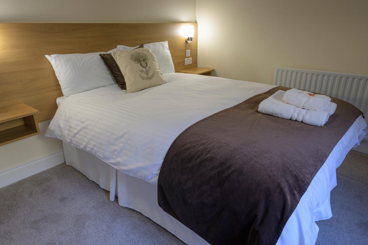 Bracarina House Bed & Breakfast & Caledonian Studio Invermoriston Exteriör bild